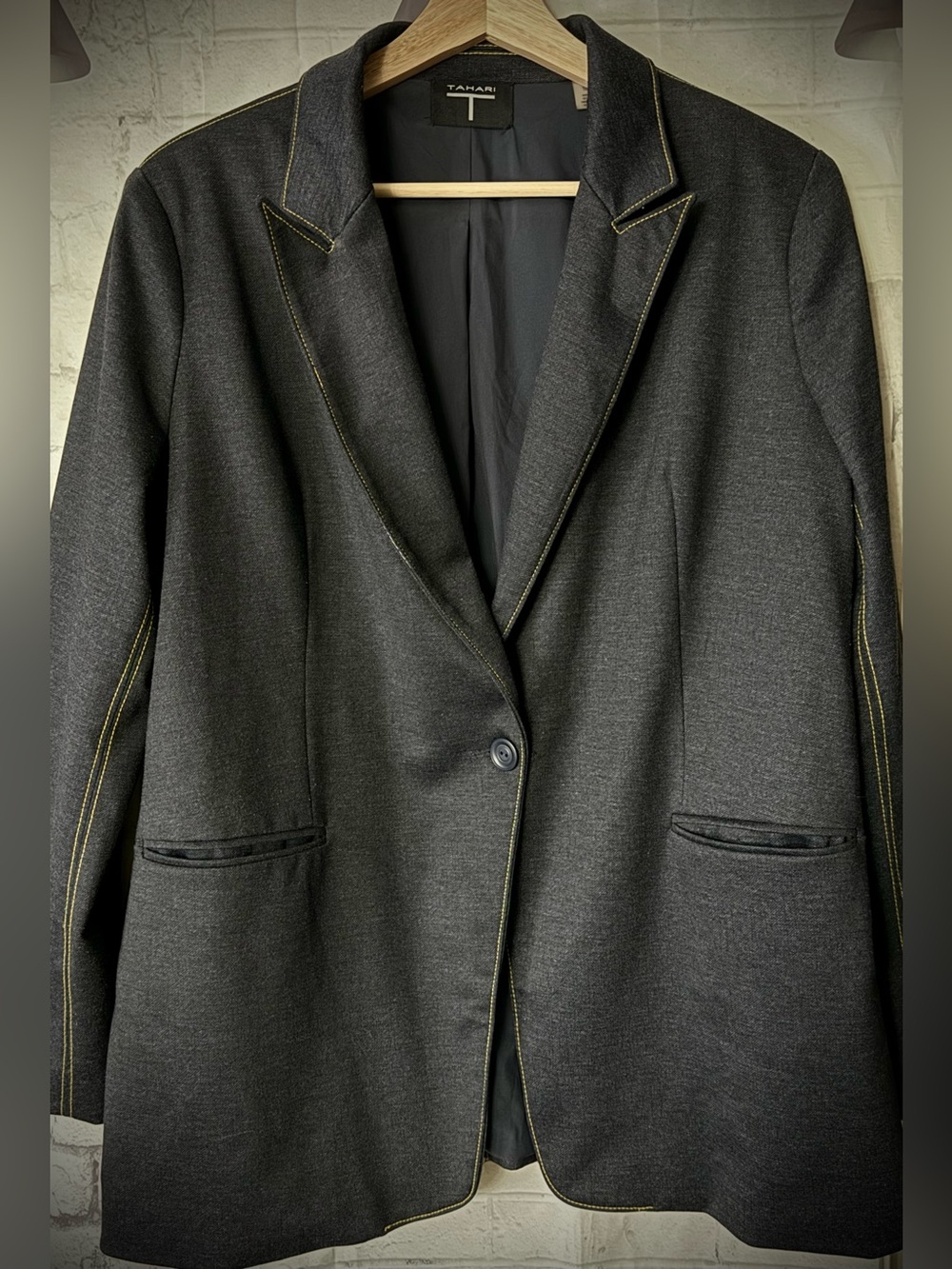 Tahari denim blazer